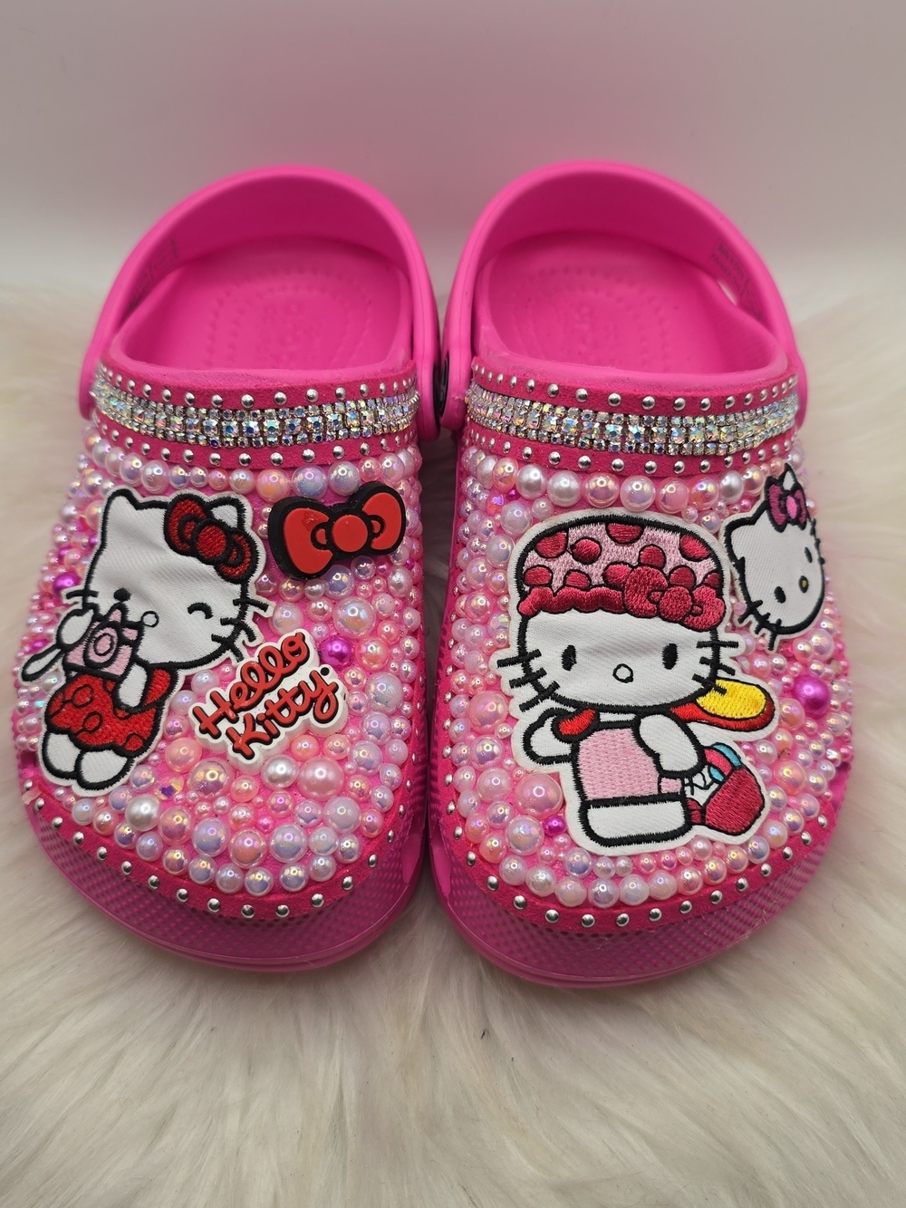 CROCS Kids Hello Kitty Pink Pearl & Rhinestone Clogs